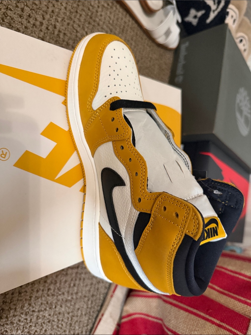 Nike Kids High-Top Sneakers in Yellow, Black & White